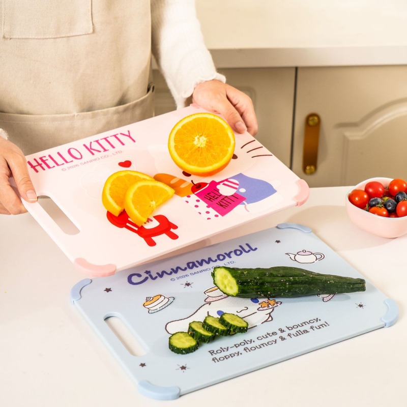 Sanrio Hello Kitty Baby-Schnei – Baby Food In Japan Bewertung und Preis